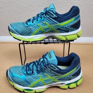 Asics Gel Comulus 16 fluid ride Sneakers Sz 7M Women